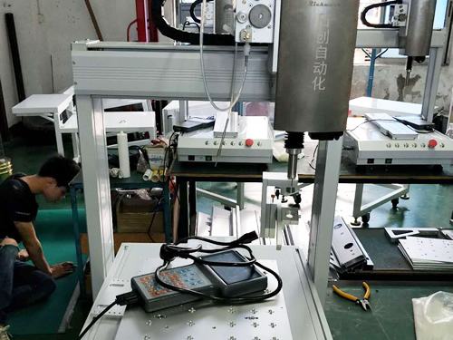 东莞日创自动焊锡机设备